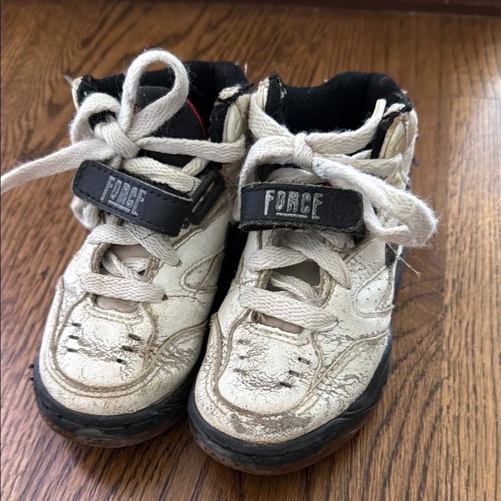 Vintage 1980’s Nike Air Force Nike Shoes
